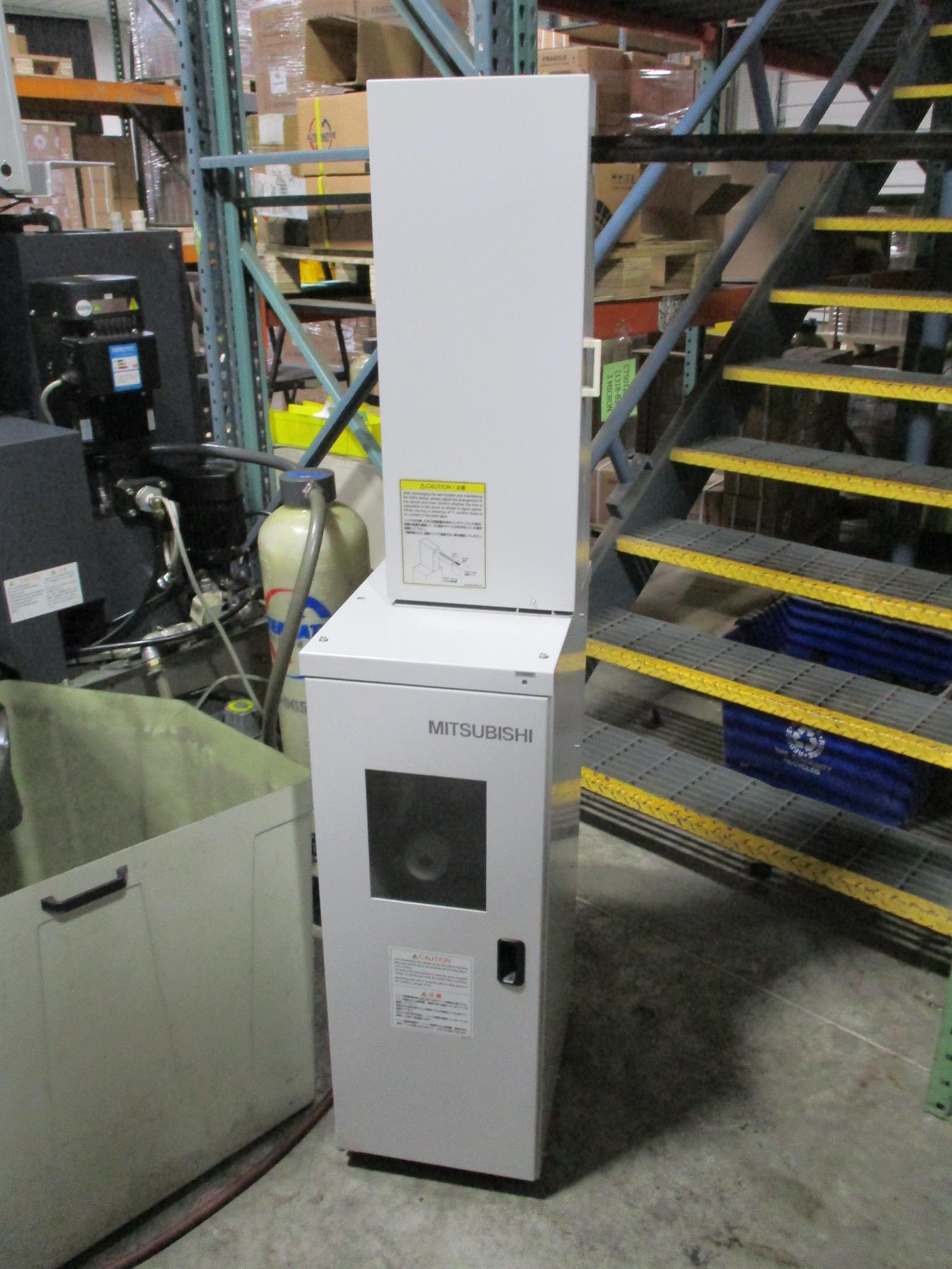 another side view of the Mitsubishi MC1200S MED+PRO3 CNC Wire EDM