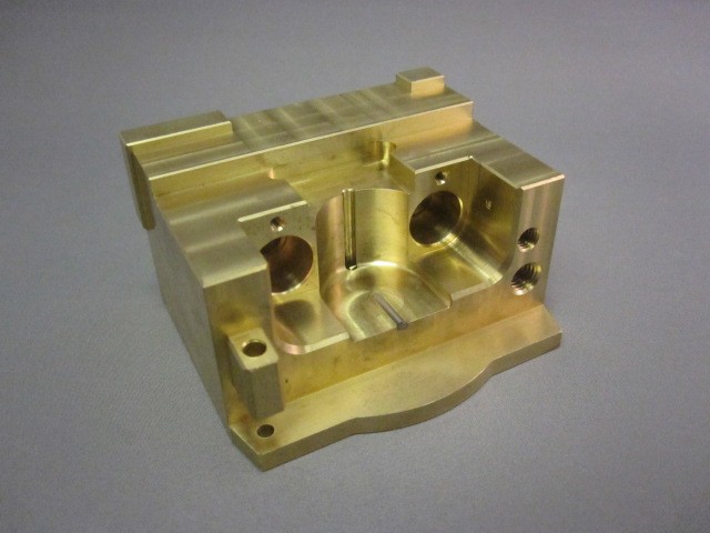 DQ74700 - DIE HOUSING
