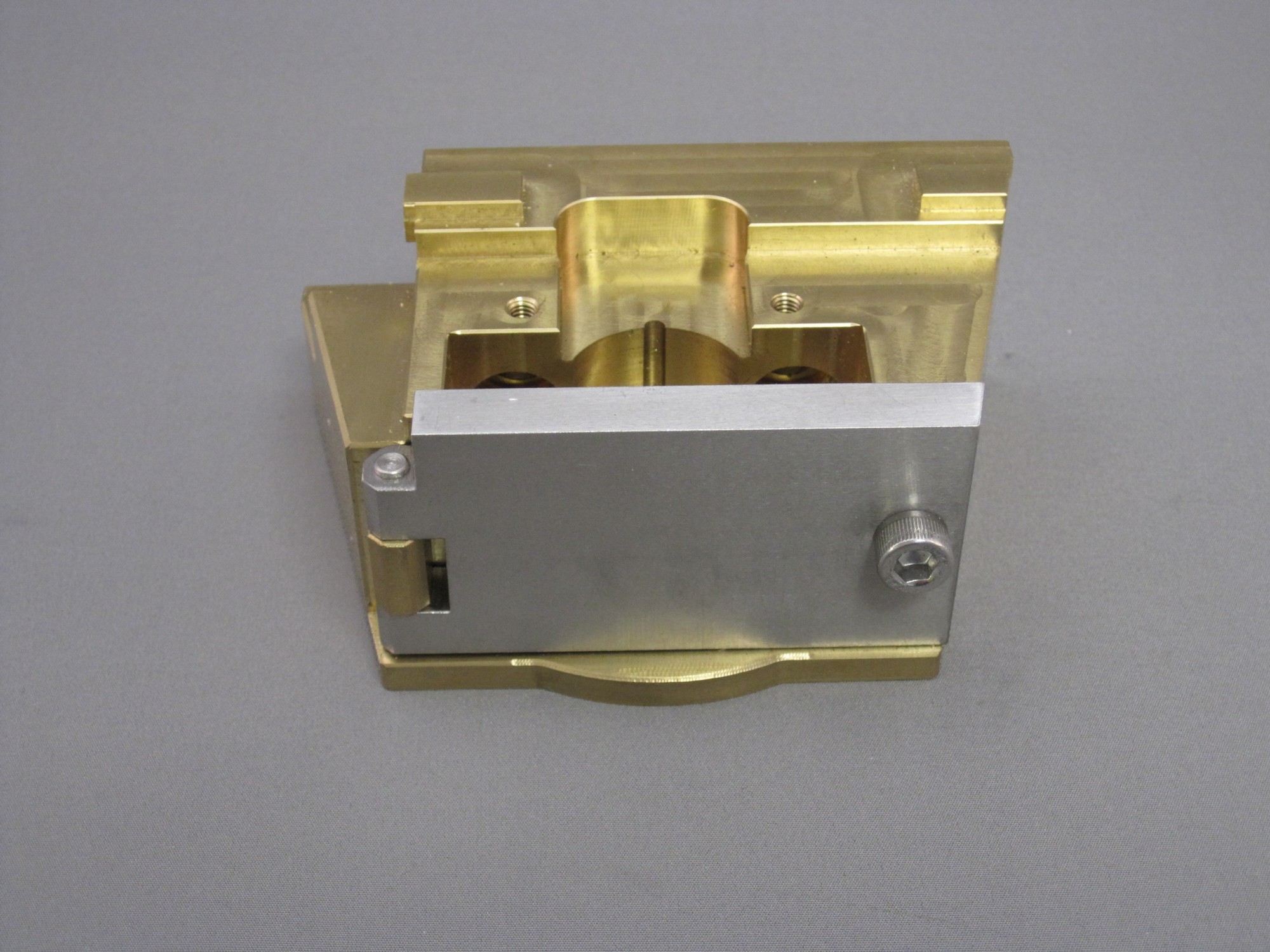 UPPER HEAD COMPLETE WITH DOOR AND PIN
