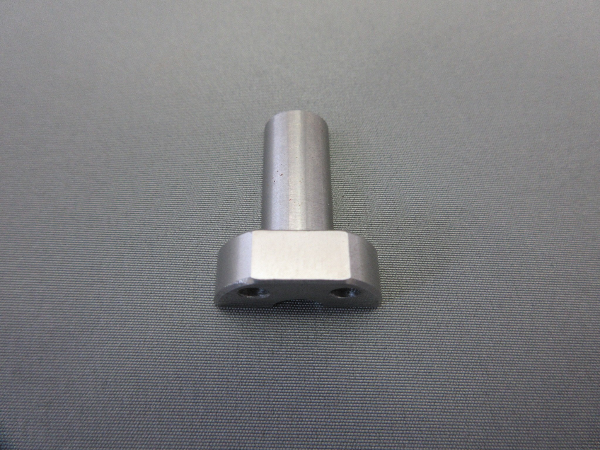 GUIDE BUSHING RIGHT SK UPPER HEAD