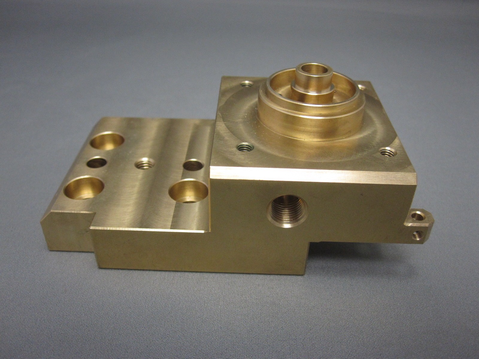 AF3 LOWER GUIDE HOLDER..LOWER HEAD